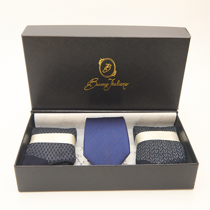 Box calza lunga cotone Filo di Scozia con polsino inglese e Cravatta in seta fatta a mano- VERDE CHIARO MENTA