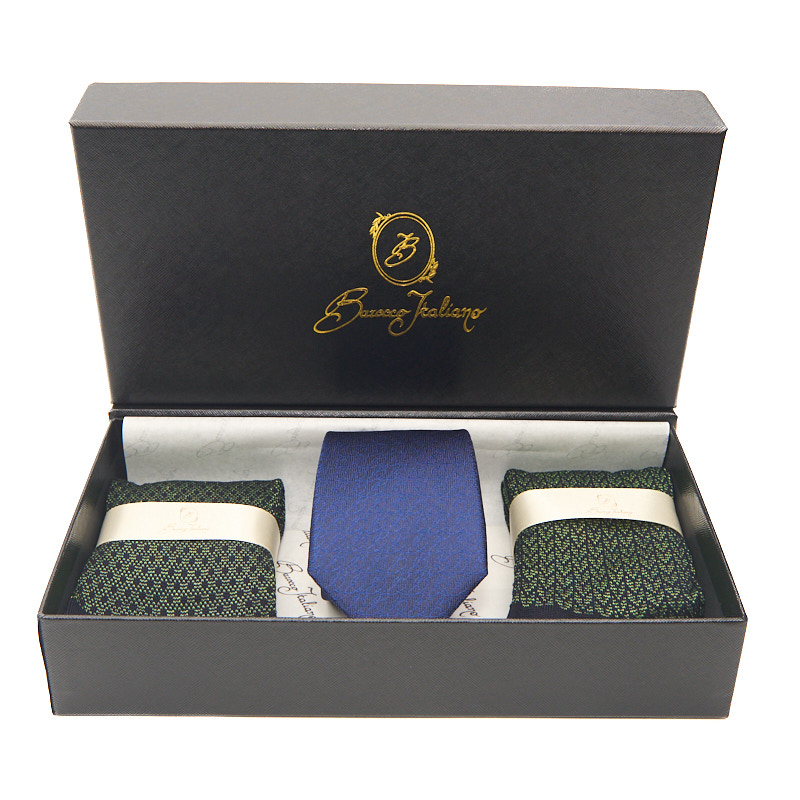 Box calza lunga cotone Filo di Scozia con polsino inglese e Cravatta in seta fatta a mano - VERDE PRATO